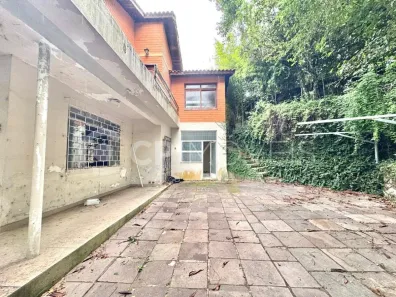 Casa com 3 Quartos à venda, 204m² no Passo da Areia, Porto Alegre