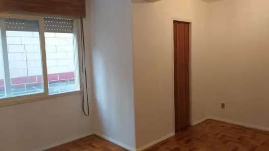 Kitnet à venda, 30m² no Jardim Leopoldina, Porto Alegre