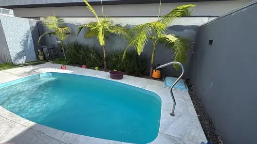 Sobrado com 3 Quartos à venda, 180m² no Jardim Jacinto, Jacareí