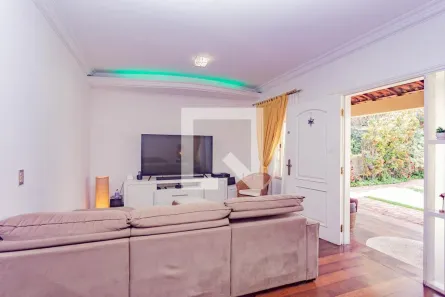 Casa com 3 Quartos à venda, 240m² no Vila Santo Estéfano, São Paulo