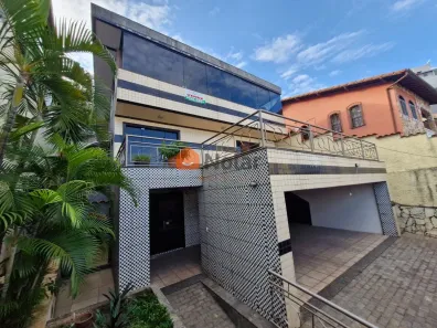Casa com 5 Quartos para alugar, 374m² no Santa Cruz, Belo Horizonte