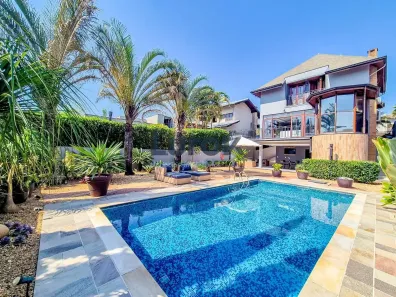 Casa de Condomínio com 3 Quartos à venda, 350m² no Dois Córregos, Valinhos