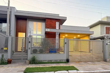 Casa com 3 Quartos à venda, 207m² no Igara, Canoas