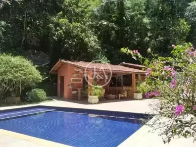 Casa com 7 Quartos à venda, 600m² no Corrêas, Petrópolis