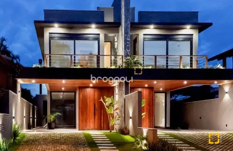 Casa com 3 Quartos à venda, 164m² no Pântano do Sul, Florianópolis