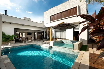 Casa de Condomínio com 3 Quartos à venda, 380m² no Jardim Alvorada, Maringá