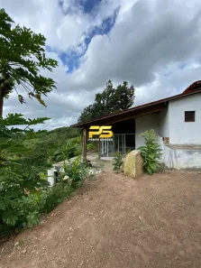 Fazenda/Sítio com 4 Quartos à venda, 8m² no , Bananeiras