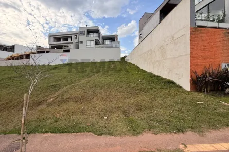 Lote/Terreno à venda, 300m² no Teixeiras, Juiz de Fora