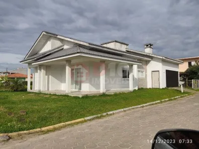 Casa com 3 Quartos à venda, 150m² no Erechim, Balneário Arroio do Silva