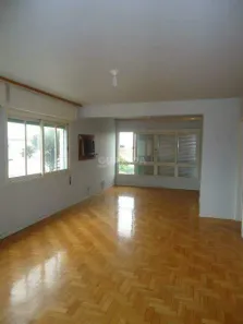 Apartamento com 3 Quartos para alugar, 120m² no Auxiliadora, Porto Alegre