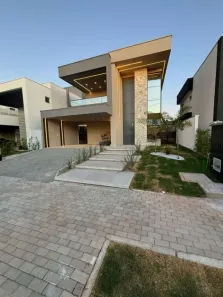 Casa com 4 Quartos à venda, 254m² no Cidade Alpha, Eusébio