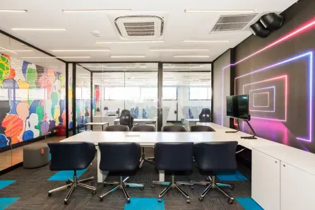 Ponto Comercial para alugar, 305m² no Bacacheri, Curitiba