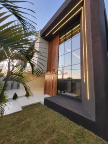 Sobrado com 5 Quartos à venda, 282m² no Moinho dos Ventos, Goiânia