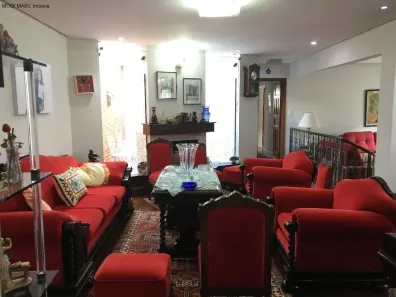Casa com 3 Quartos à venda, 250m² no Vila Oliveira, Mogi das Cruzes