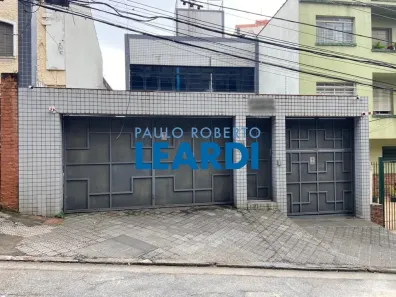 Casa com 2 Quartos para alugar, 800m² no Aclimação, São Paulo