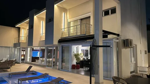 Casa com 4 Quartos para alugar, 557m² no Tamboré, Barueri