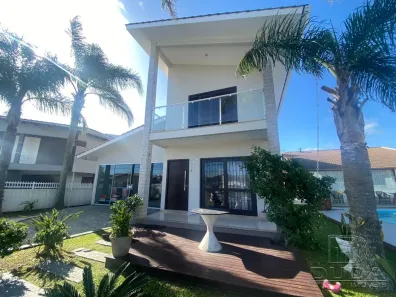 Casa com 3 Quartos à venda, 212m² no Zona Velha, Balneário Rincão