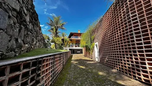 Casa de Condomínio com 4 Quartos à venda, 950m² no Arujázinho I, II e III, Arujá