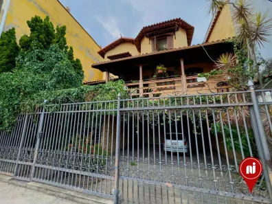 Casa com 4 Quartos à venda, 360m² no Vera Cruz, Contagem