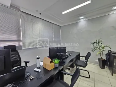 Prédio Residencial com 3 Quartos à venda, 82m² no Vitória, Londrina