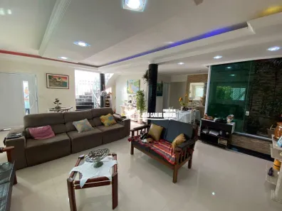 Sobrado com 4 Quartos à venda, 297m² no Jardim Suarão - Praia, Itanhaém