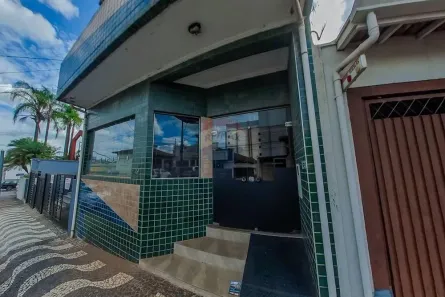 Prédio Comercial com 2 Quartos à venda, 226m² no Centro, Araras