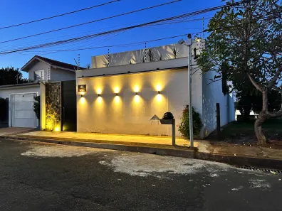 Casa com 3 Quartos à venda, 491m² no Jardim Karaíba, Uberlândia