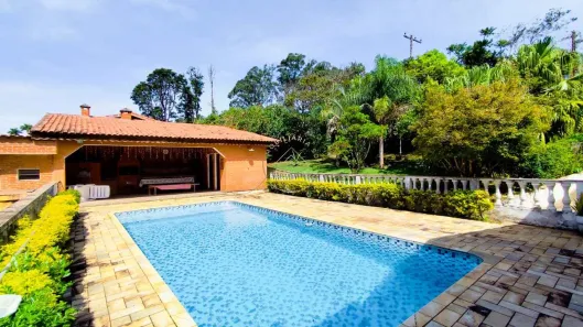 Fazenda/Sítio com 4 Quartos à venda, 2000m² no Chácaras Berro D'Água, Itu