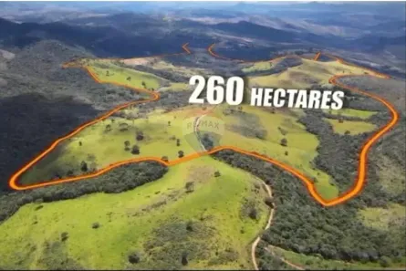com 6 Quartos à venda, 2600000m² no , Serro