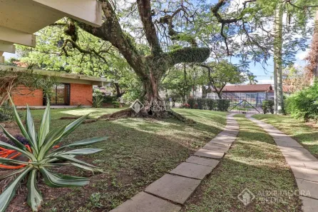 Casa com 4 Quartos à venda, 324m² no Vila Assunção, Porto Alegre