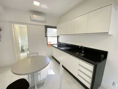 Apartamento com 1 Quarto para alugar, 59m² no Centro, Florianópolis