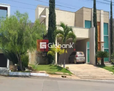 Casa com 4 Quartos à venda, 400m² no Ibituruna, Montes Claros