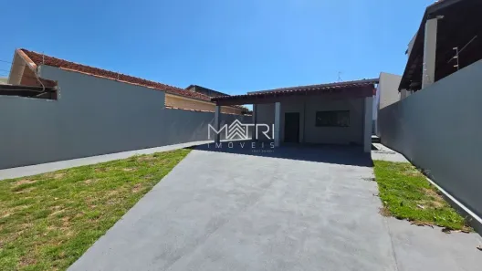 Casa com 3 Quartos para alugar, 149m² no Jardim do Carmo, Araraquara