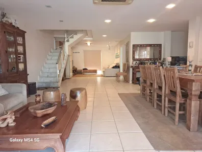 Casa de Condomínio com 4 Quartos à venda, 250m² no Recreio dos Bandeirantes, Rio de Janeiro