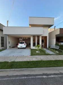Casa de Condomínio com 3 Quartos à venda, 200m² no Cajupiranga, Parnamirim