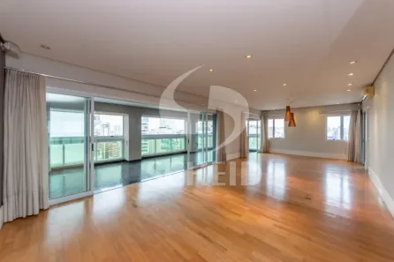 Apartamento com 4 Quartos à venda, 233m² no Vila Uberabinha, São Paulo