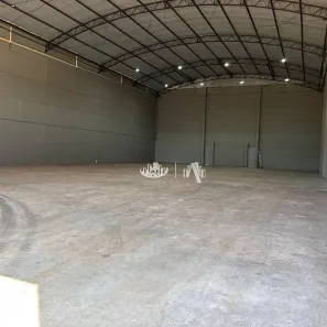 Galpão/Depósito/Armazém para venda ou aluguel, 800m² no Cilo 2, Londrina