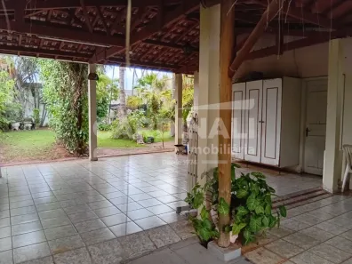 Casa com 4 Quartos à venda, 249m² no Vila Yamada, Araraquara