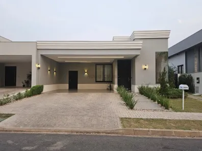 Casa de Condomínio com 3 Quartos à venda, 234m² no Ribeirão do Lipa, Cuiabá
