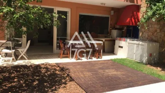 Casa de Condomínio com 3 Quartos à venda, 410m² no Jardim Viana, São Paulo
