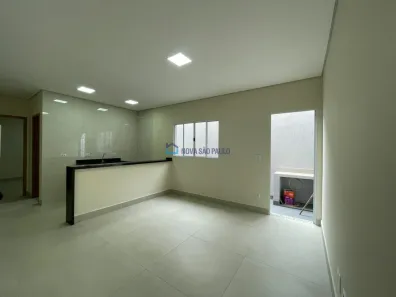 Casa com 1 Quarto para alugar, 45m² no Centro, Diadema