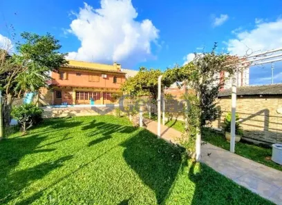 Sobrado com 4 Quartos para alugar, 230m² no Nossa Senhora das Graças, Canoas