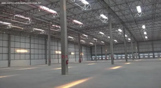 Galpão/Depósito/Armazém para alugar, 2000m² no Cidade Industrial, Curitiba