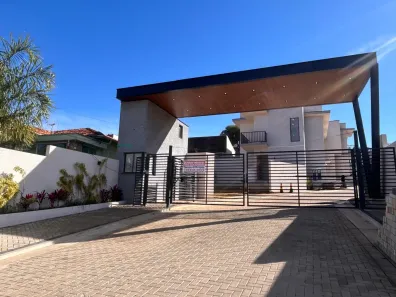 Sobrado com 3 Quartos à venda, 90m² no Jardim Flórida, São Roque