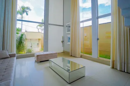 Sobrado com 4 Quartos à venda, 308m² no Residencial Morumbi, Goiânia