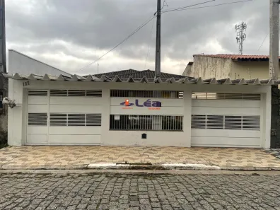 Casa com 3 Quartos à venda, 198m² no Vila Mazza, Suzano