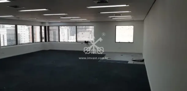 Sala Comercial para alugar, 196m² no Itaim Bibi, São Paulo