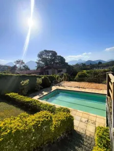 Casa com 3 Quartos à venda, 254m² no Samambaia, Petrópolis