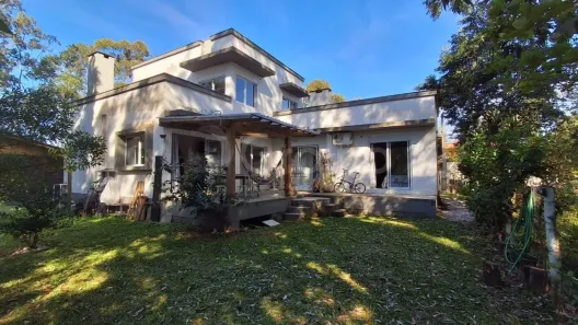 Casa com 2 Quartos à venda, 190m² no Ponta das Canas, Florianópolis
