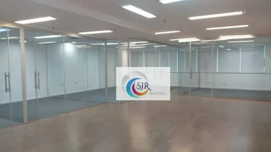 Sala Comercial para alugar, 216m² no Vila Olímpia, São Paulo